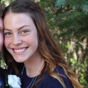 Meet your Posher, Camy